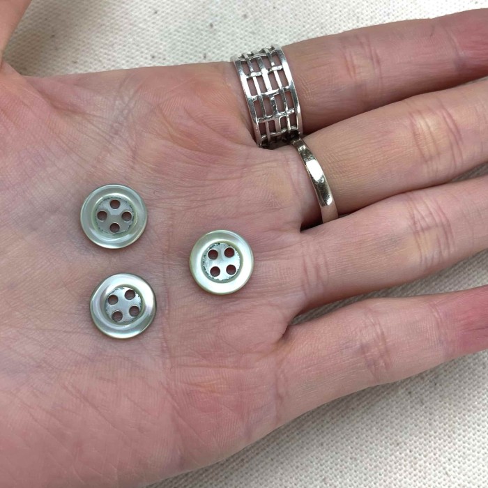 Bouton nacre rond vert clair 10mm