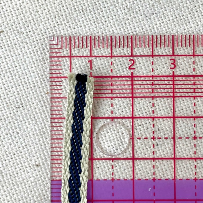 Tresse fantaisie noir beige 8 mm Tresse fantaisie noir beige 8 mm