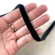 Ruban velours noir 9 mm Ruban velours noir 9 mm