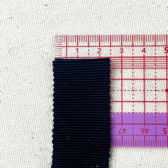 Ruban gros-grain laine noir 25 mm Ruban gros-grain laine noir 25 mm