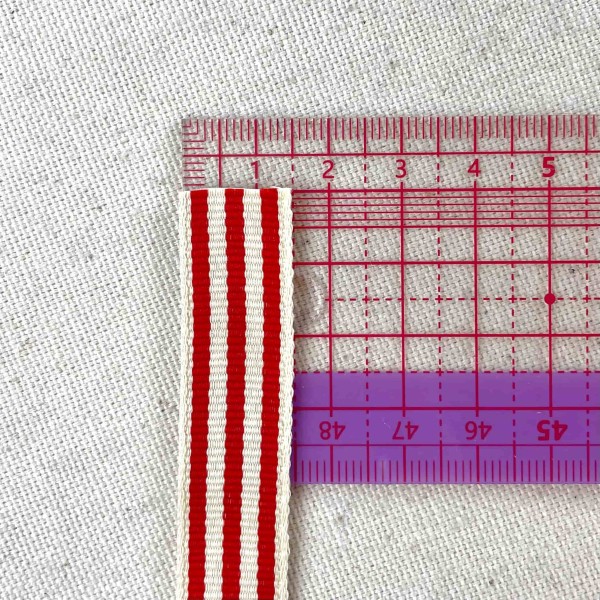 Galon rayure rouge écru 15 mm Galon rayure rouge écru 15 mm