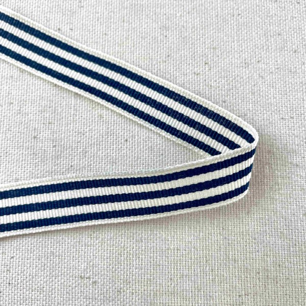 Galon rayure marine blanc 15mm Galon rayure marine blanc 15mm