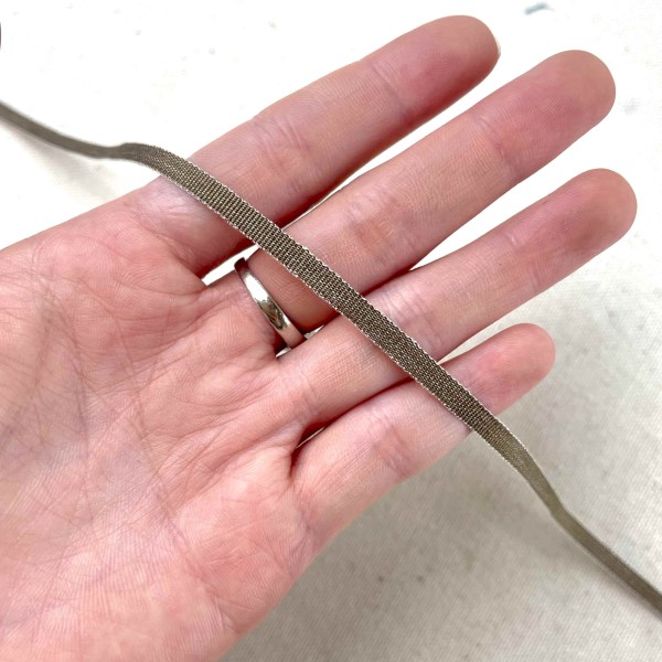 Ruban coton taupe foncé 4 mm Ruban coton taupe foncé 4 mm