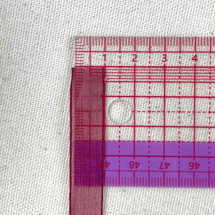 Ruban mousseline bordeaux 10 mm