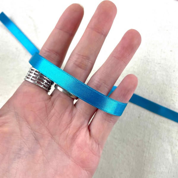 Ruban satin double face turquoise 10 mm