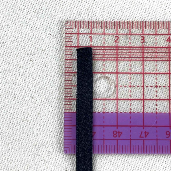 Ruban satin double face noir 10 mm