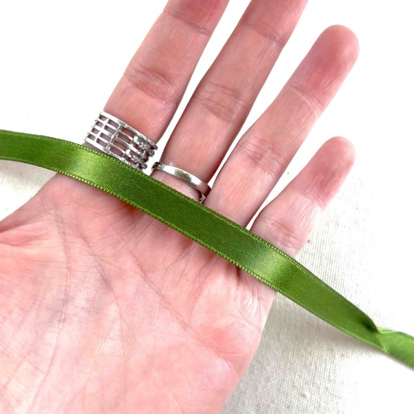 Ruban satin double face vert 10 mm