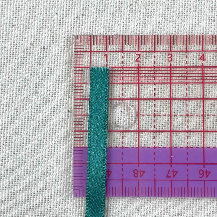 Ruban satin double face vert sapin 10 mm