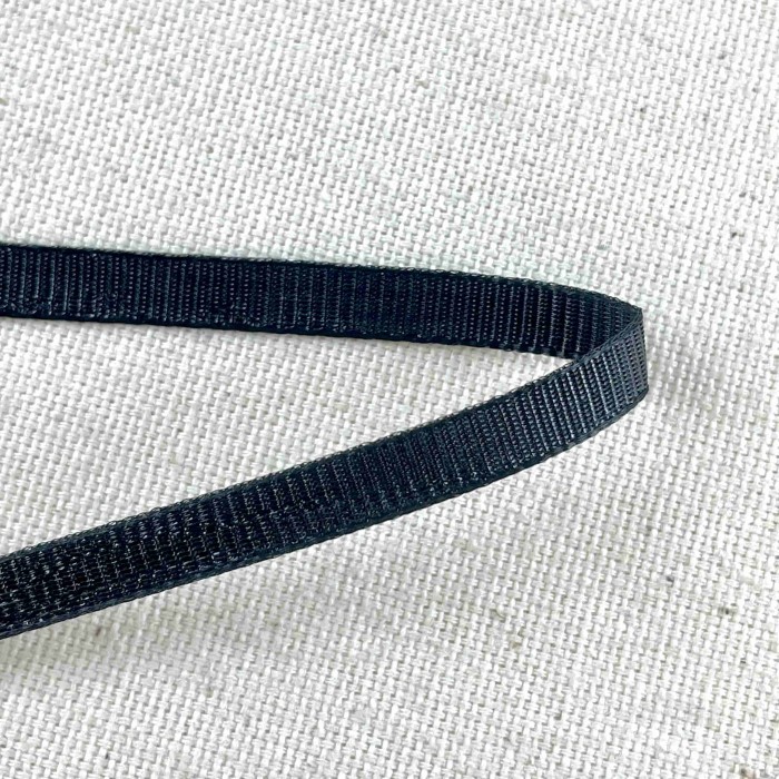 Ruban polyester noir 6 mm