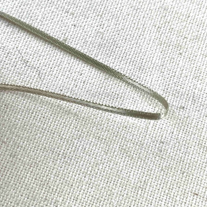 Ruban satin double face beige 1.5 mm