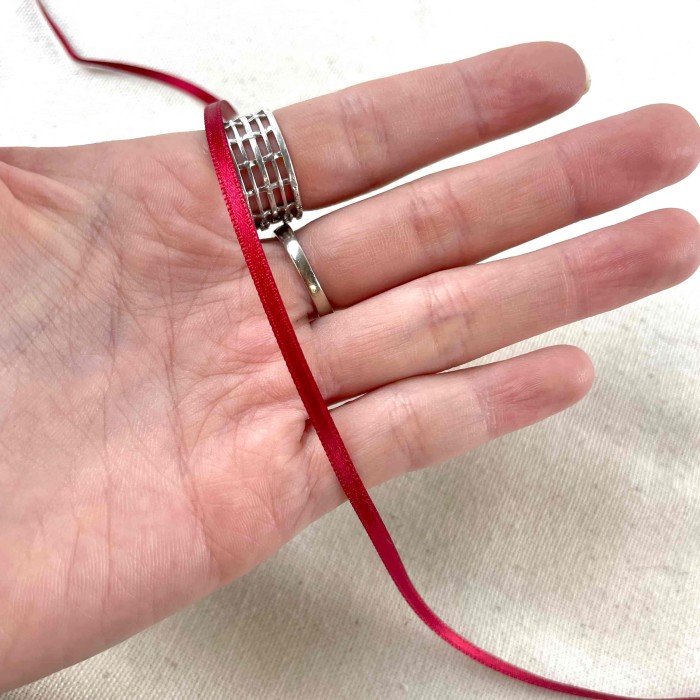 Ruban satin double face rouge foncé 3 mm