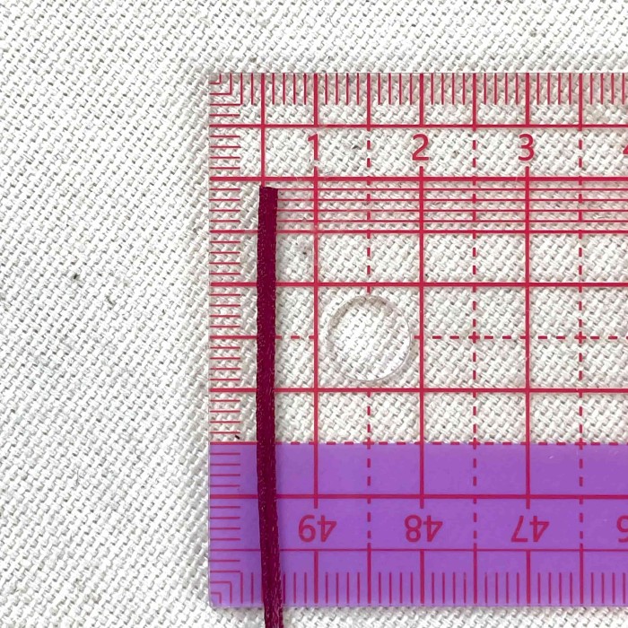 Ruban satin double face burgundy 1.5 mm