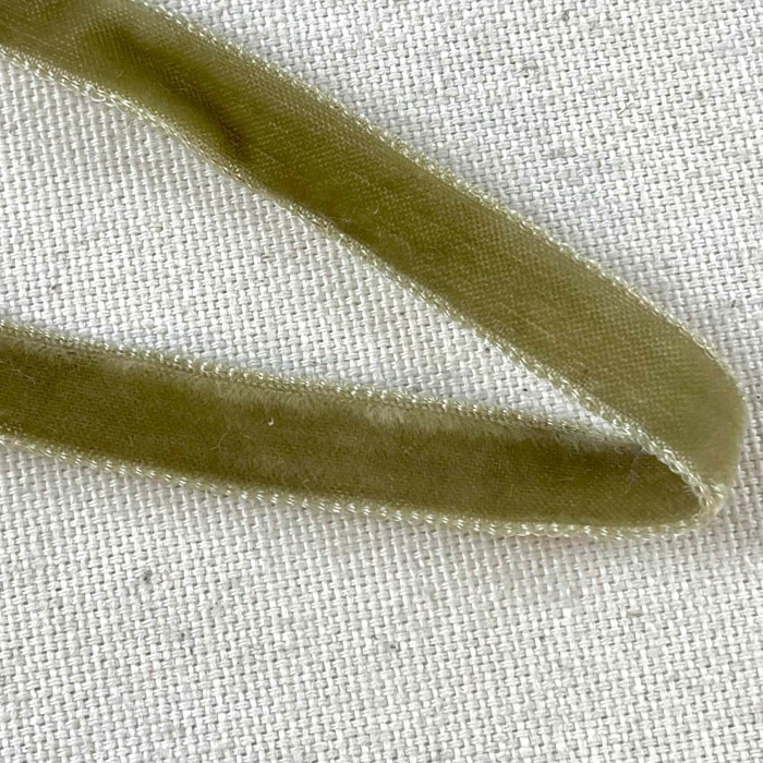 Ruban velours double face olive 10 mm