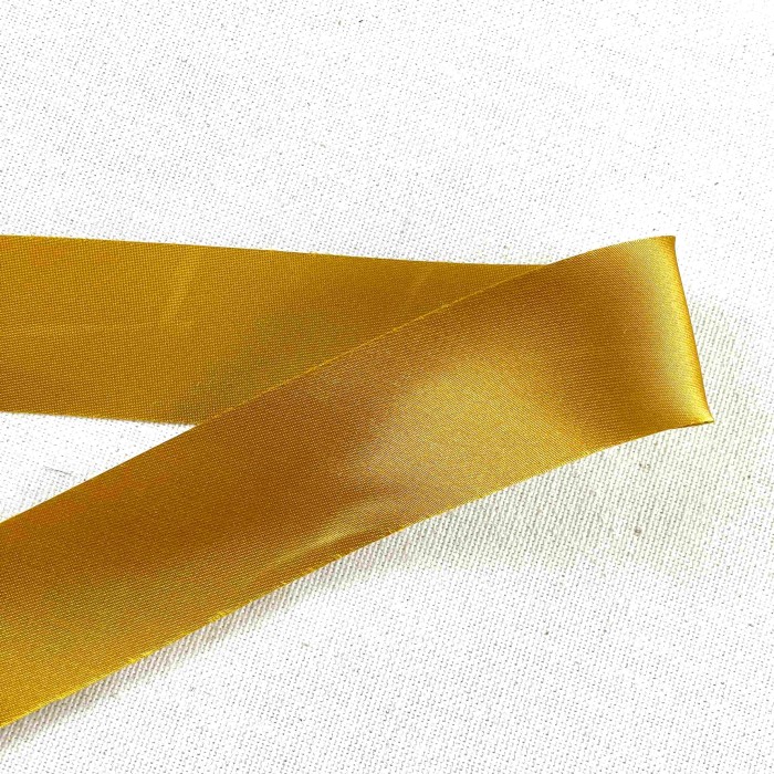 Biais en satin ocre 30 mm Biais en satin ocre 30 mm
