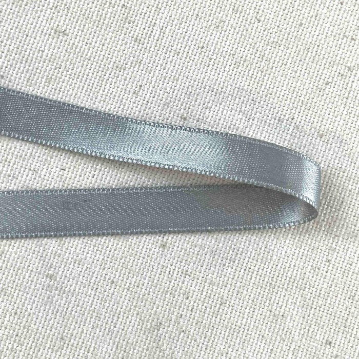 Ruban satin double face gris 10 mm