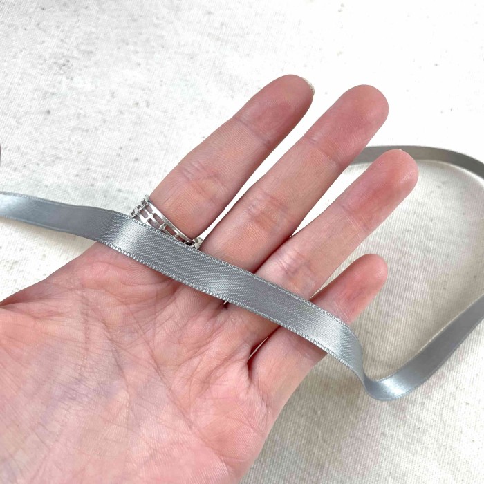 Ruban satin double face gris 10 mm