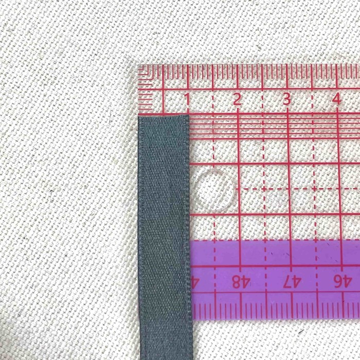 Ruban satin double face gris foncé 10 mm