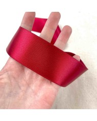 Ruban satin double face rouge foncé 38 mm