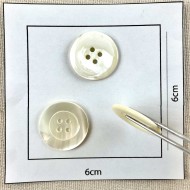 Bouton rond nacre blanc 22mm