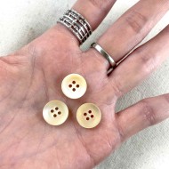 Bouton rond nacre crème 12mm