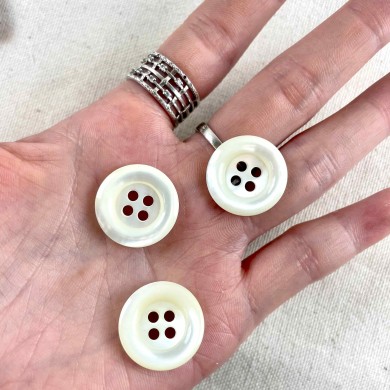 Bouton rond nacre blanc 20mm