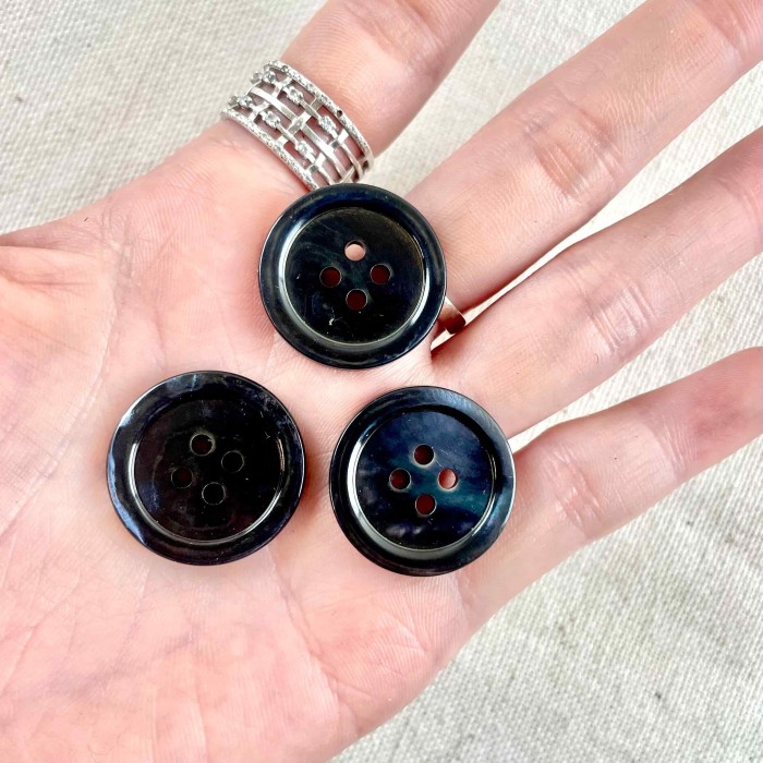 Bouton rond nacre noir 22mm
