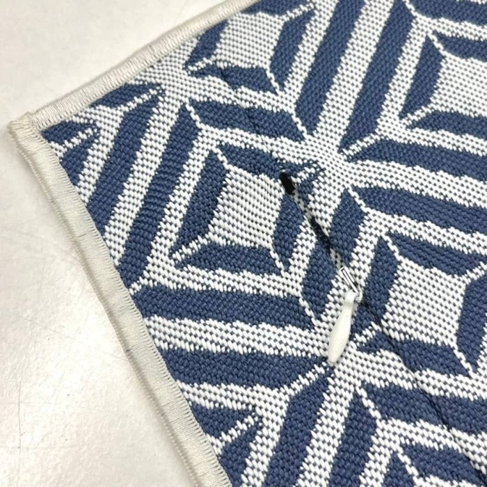 Housse de Coussin In&Extérieur Embiez bleu poudré - Tissu d'éditeur Housse de Coussin In&Extérieur Embiez bleu poudré - Tissu d'éditeur