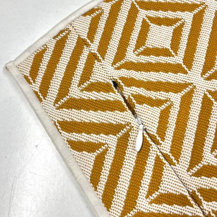 Housse de Coussin In&Extérieur Embiez camel - Tissu d'éditeur Housse de Coussin In&Extérieur Embiez camel - Tissu d'éditeur