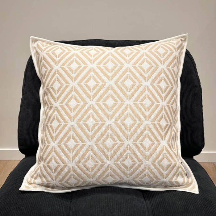 Housse de Coussin In&Extérieur Embiez écru - Tissu d'éditeur Housse de Coussin In&Extérieur Embiez écru - Tissu d'éditeur