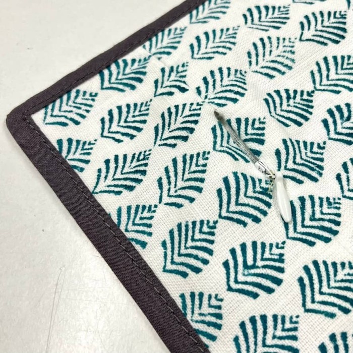 Housse de Coussin Ange bleu carnard - Tissu d'éditeur Housse de Coussin Ange bleu carnard - Tissu d'éditeur