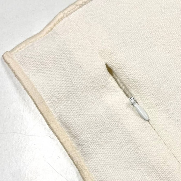 Housse de Coussin Bonnieux blanc - Tissu d'éditeur Housse de Coussin Bonnieux blanc - Tissu d'éditeur