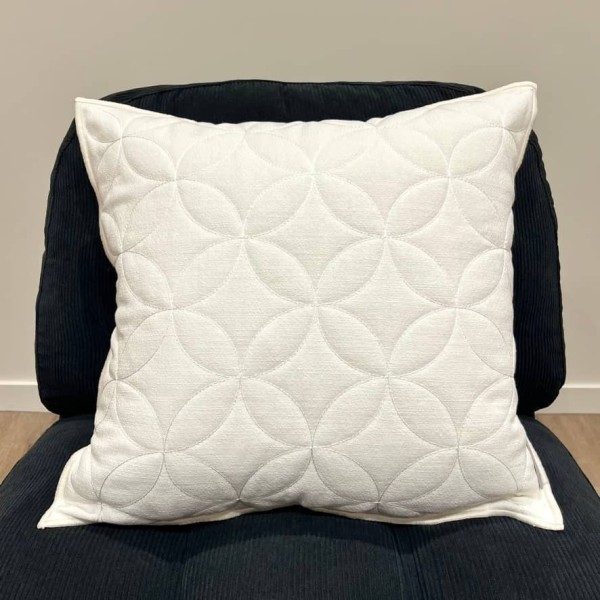Housse de Coussin Bonnieux blanc - Tissu d'éditeur