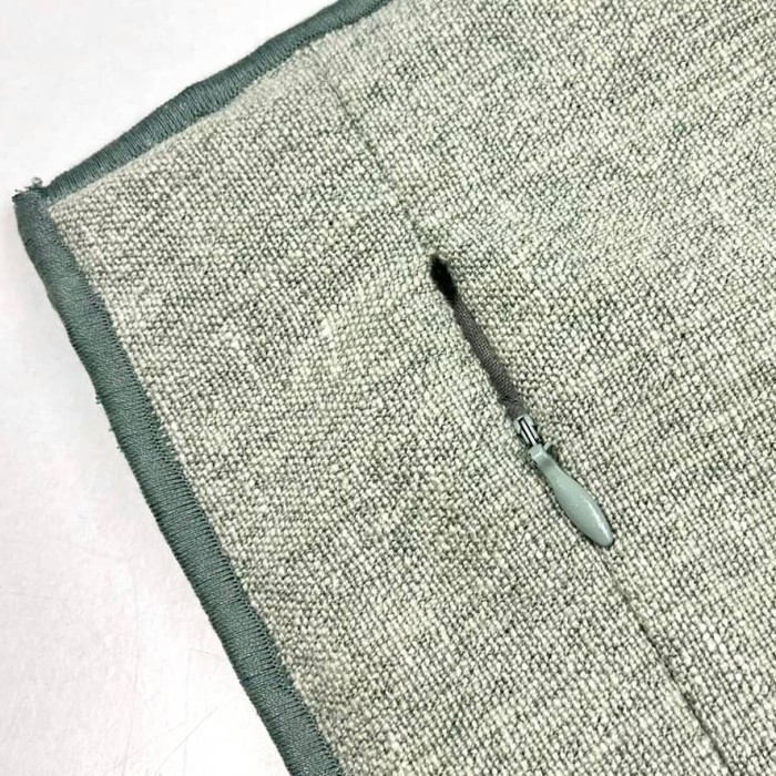 Housse de Coussin Bonnieux vert d'eau - Tissu d'éditeur