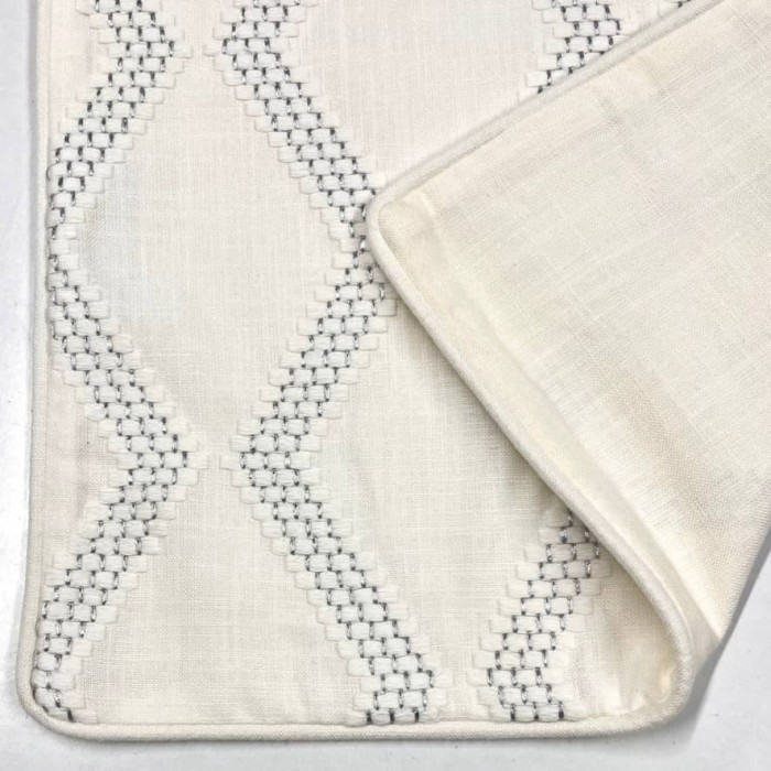 Housse de Coussin soho blanc points argentés - Tissu d'éditeur