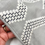 Housse de Coussin soho gris points noirs - Tissu d'éditeur