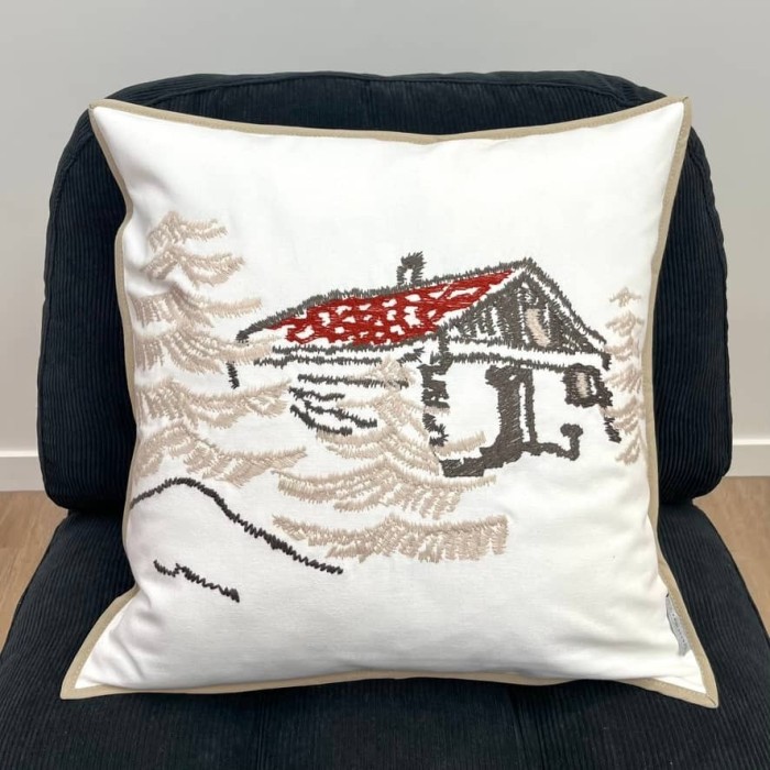 Housse de Coussin Solstice cabane brodé - Tissu d'éditeur