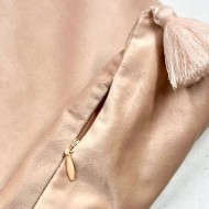 Housse de Coussin en velours avec pompon Coulisse rose poudré - Tissu d'éditeur