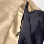 Housse de Coussin en velours avec pompon Coulisse double face beige et noir - Tissu d'éditeur