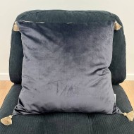 Housse de Coussin en velours avec pompon Coulisse double face beige et noir - Tissu d'éditeur