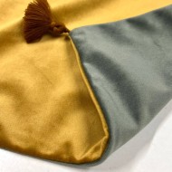 Housse de Coussin en velours avec pompon Coulisse double face camel et kaki - Tissu d'éditeur