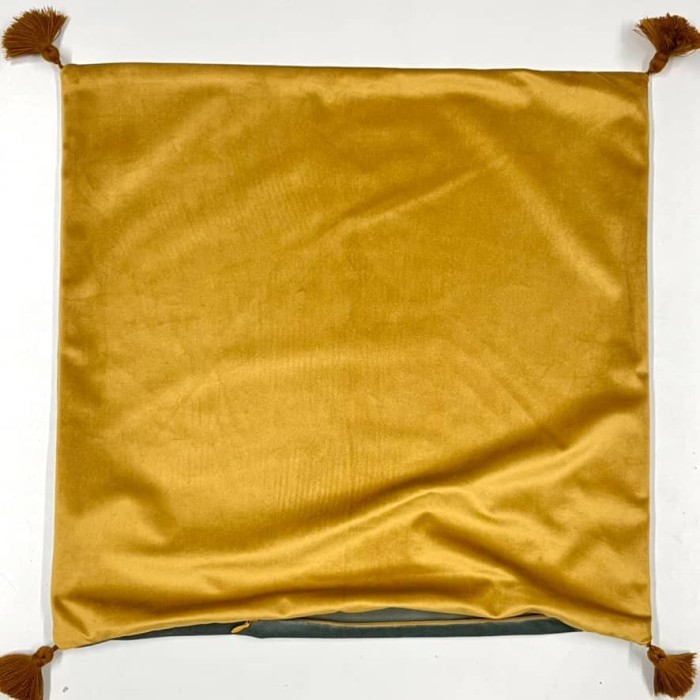 Housse de Coussin en velours avec pompon Coulisse double face camel et kaki - Tissu d'éditeur