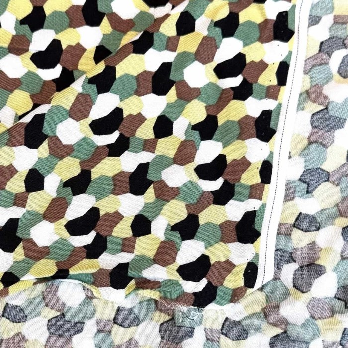 Tissu viscose militaire géométrique multicolore Tissu viscose militaire géométrique multicolore