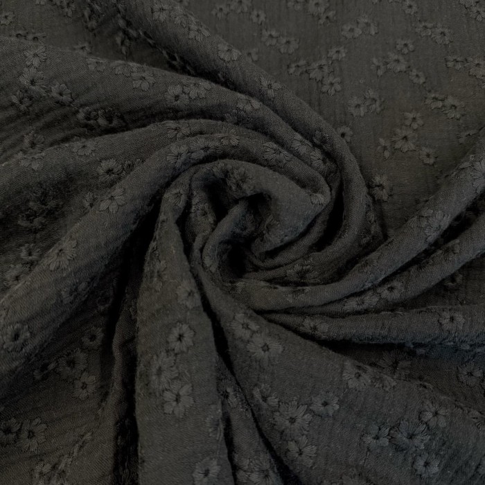 Tissu Double Gaze brodé Esmée fleur noir Tissu Double Gaze brodé Esmée fleur noir