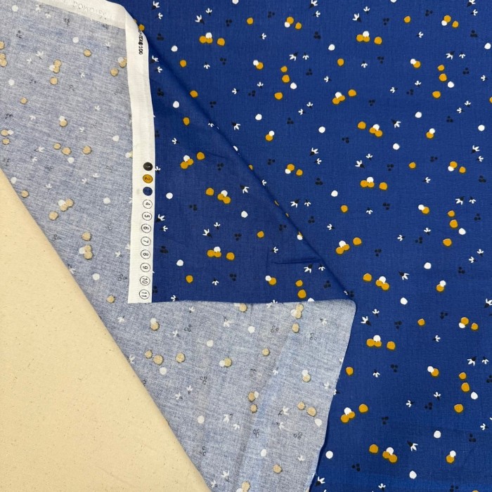 Tissu Coton imprimé Nozbi nature bleu marine multicolore Tissu Coton imprimé Nozbi nature bleu marine multicolore