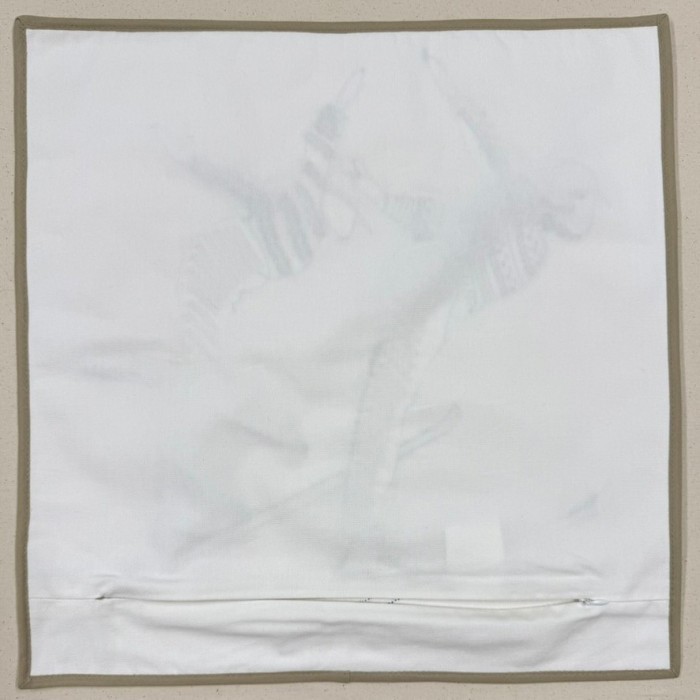 Housse de Coussin Polaire skieurs brodé - Tissu d'éditeur