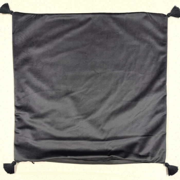 Housse de Coussin en velours avec pompon Coulisse gris foncé - Tissu d'éditeur