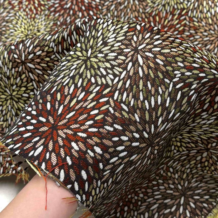 Tissu Jacquard Etincelle Paprika fantaisie rouge Tissu Jacquard Etincelle Paprika fantaisie rouge