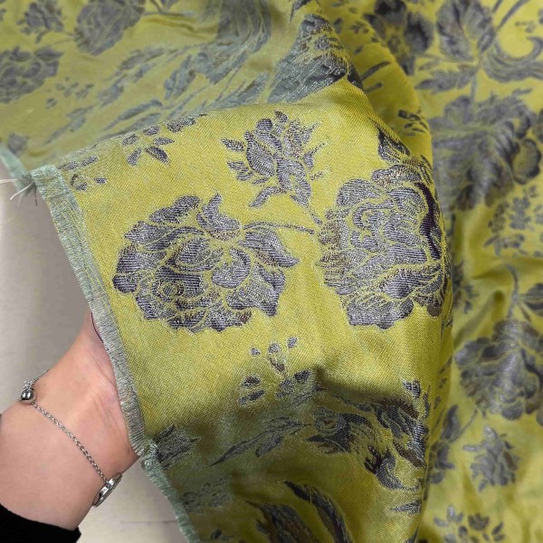 Tissu polyester coton fleurs vert - Made in France Tissu polyester coton fleurs vert - Made in France