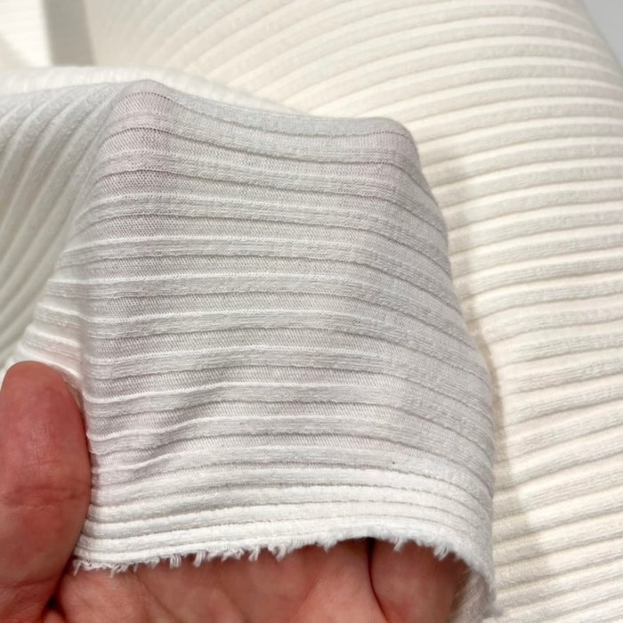 Tissu jersey coton à rayures côtelé blanc - Marque Française Tissu jersey coton à rayures côtelé blanc - Marque Française
