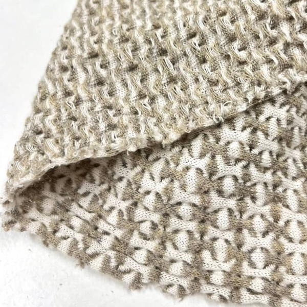 Tissu maille waffle blanc et taupe - Marque Française Tissu maille waffle blanc et taupe - Marque Française